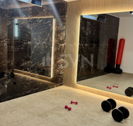 Casa, 10 rooms, 650 mp Prahova/Centru