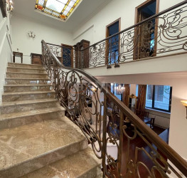 Casa, 11 camere, 403 mp Bucuresti/Capitale