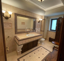 Casa, 11 camere, 403 mp Bucuresti/Capitale
