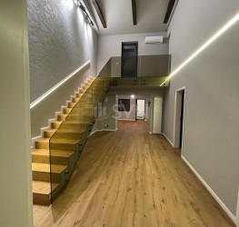 Casa, 11 camere, 403 mp Bucuresti/Capitale
