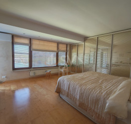 Casa, 11 rooms, 1000 mp Ilfov/Corbeanca