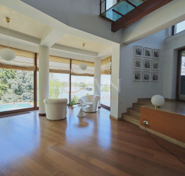 Casa, 11 rooms, 1000 mp Ilfov/Corbeanca