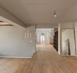 Casa, 11 rooms, 403 mp Bucuresti/Capitale