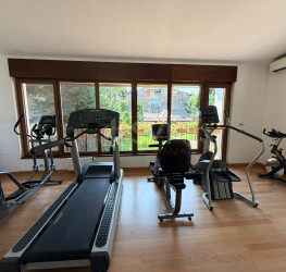 Casa, 11 rooms, 500 mp Bucuresti/P-ta Unirii