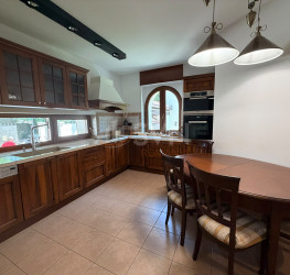 Casa, 11 rooms, 500 mp Bucuresti/P-ta Unirii