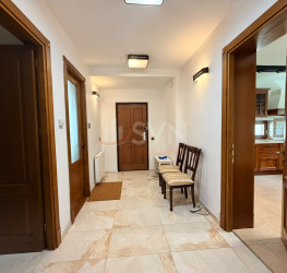 Casa, 11 rooms, 500 mp Bucuresti/P-ta Unirii