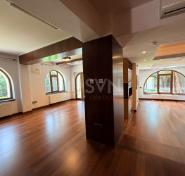 Casa, 11 rooms, 500 mp Bucuresti/P-ta Unirii