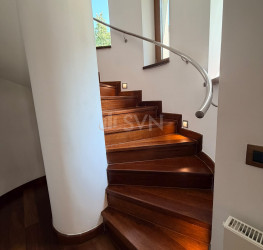 Casa, 11 rooms, 500 mp Bucuresti/P-ta Unirii