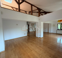 Casa, 11 rooms, 500 mp Bucuresti/P-ta Unirii