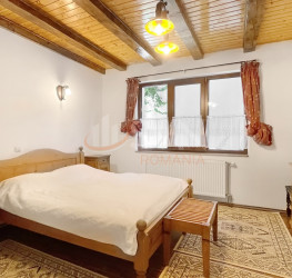 Casa, 11 rooms, 550 mp Brasov/Centru