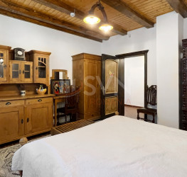 Casa, 11 rooms, 550 mp Brasov/Centru