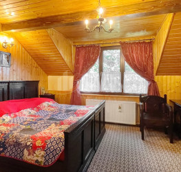 Casa, 11 rooms, 550 mp Brasov/Centru