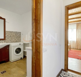 Casa, 11 rooms, 550 mp Brasov/Centru