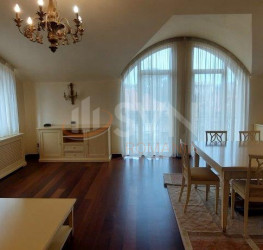 Casa, 11 rooms, 550 mp Bucuresti/Cotroceni