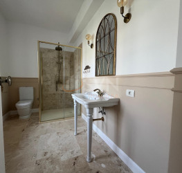 Casa, 11 rooms, 550 mp Bucuresti/Capitale