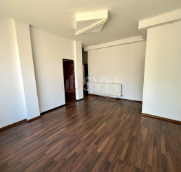 Casa, 12 camere, 360 mp Bucuresti/Calea Calarasilor