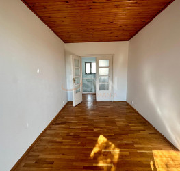 Casa, 12 camere, 370 mp Bucuresti/Aviatiei