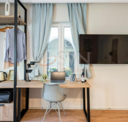 Casa, 12 camere, 450 mp Bucuresti/P-ta Romana