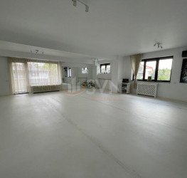 Casa, 12 camere, 550 mp Bucuresti/Domenii