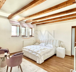 Casa, 12 camere, 550 mp Bucuresti/Aviatorilor