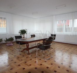 Casa, 12 camere, 750 mp Bucuresti/1 Mai