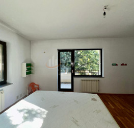 Casa, 12 rooms, 370 mp Bucuresti/Aviatiei