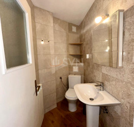 Casa, 12 rooms, 370 mp Bucuresti/Aviatiei