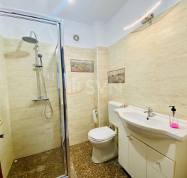 Casa, 12 rooms, 388 mp Bucuresti/Dorobanti