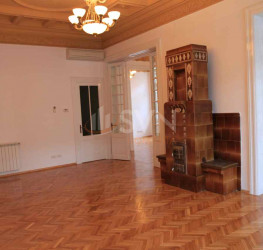 Casa, 12 rooms, 400 mp Bucuresti/Piata Victoriei