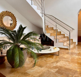 Casa, 12 rooms, 470 mp Bucuresti/Iancu Nicolae