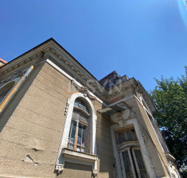 Casa, 12 rooms, 480 mp Bucuresti/Dacia