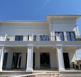 Casa, 12 rooms, 530 mp Bucuresti/Pipera