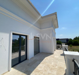 Casa, 12 rooms, 530 mp Bucuresti/Pipera
