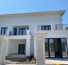 Casa, 12 rooms, 530 mp Bucuresti/Pipera