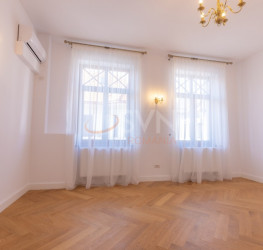 Casa, 12 rooms, 575 mp Bucuresti/Capitale