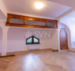 Casa, 12 rooms, 575 mp Bucuresti/Capitale