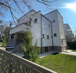 Casa, 12 rooms, 625 mp Bucuresti/Primaverii