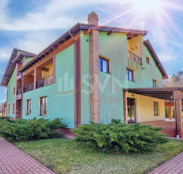 Casa, 12 rooms, 825 mp Brasov/Centru