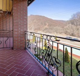 Casa, 12 rooms, 825 mp Brasov/Centru