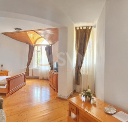 Casa, 12 rooms, 900 mp Brasov/Centru