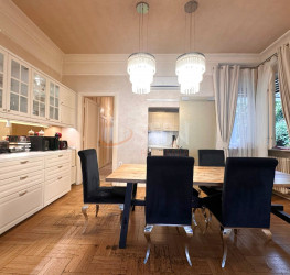 Casa, 13 camere, 586 mp Bucuresti/Universitate (s2)