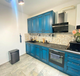 Casa, 13 rooms, 326 mp Bucuresti/Ferdinand