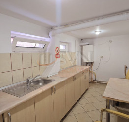 Casa, 13 rooms, 380 mp Bucuresti/Titulescu