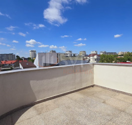 Casa, 13 rooms, 380 mp Bucuresti/Titulescu