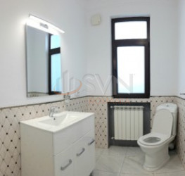Casa, 14 camere, 500 mp Bucuresti/Casin