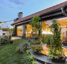 Casa, 14 camere, 557.7 mp Bucuresti/Capitale