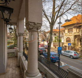 Casa, 14 camere, 557.7 mp Bucuresti/Capitale