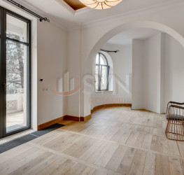 Casa, 14 camere, 557.7 mp Bucuresti/Capitale