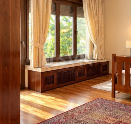 Casa, 14 camere, 726 mp Bucuresti/Aviatorilor
