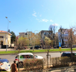 Casa, 14 rooms, 500 mp Bucuresti/Casin